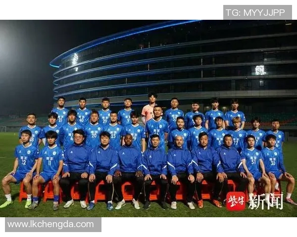 南京足球队反击战术解析与未来发展展望